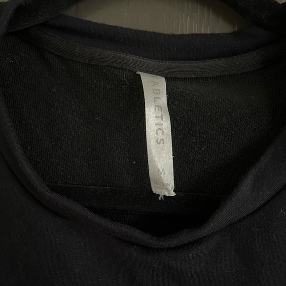 Fabletics sweater - Picture 3 of 3